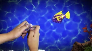 HEXBUG AquaBot Remote Control Angelfish - Commercial