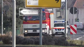 [NEF kürzt im Kreisverkehr ab] Feuer Menschenleben in Gefahr