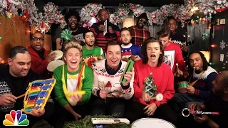 Jimmy Fallon, One Direction & The Roots: "Santa Claus Is Coming To Town" (Classroom Instruments)