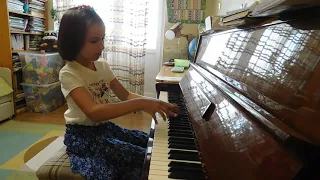 Марианна Лемешкина, 7 лет. П.И.Чайковский "Неаполитанская песенка"
