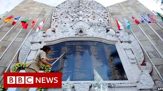 Man responsible for 2002 Bali resort bombings has sentence reduced - BBC News
