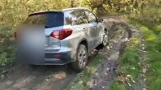 Suzuki Vitara LY offroad - w delikatnych koleinach