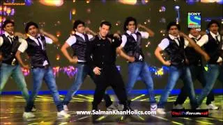 Salman Khan's performance at Filmfare Awards 2014 !