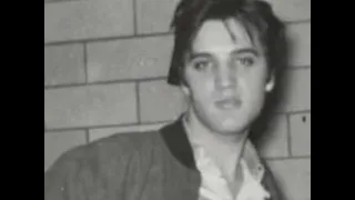 Elvis Presley: Heartbreak Hotel (Lyrics)