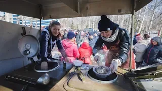 Югорчан накормили кашей на фронтовом привале