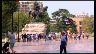 Klan News - Tirana e preferuar nga turistët në çdo skaj