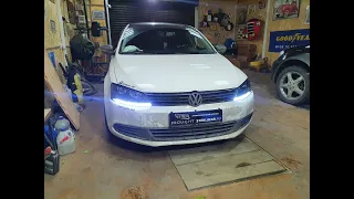 Volkswagen Jetta. Установка биксеноновых линз, ДХО с динамическим поворотником.