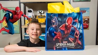 HUGE Spiderman Surprise Present for Kids Super Hero Toys for Boys Pokemon Minecraft Kinder Playtime