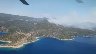 Авиация МЧС ликвидировала крупный пожар в Турции