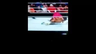 Sasha Banks vs Naomi