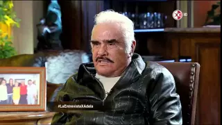 La Entrevista por Adela - Vicente Fernández