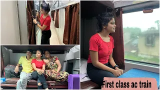1st Class Ac Train 🚊😍 || phele bar travel kiya humne || mumma,papa,bhen ko surprise diya maine 🥺