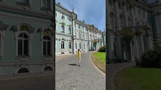 Дворцовая площадь в Санкт-Петербурге.