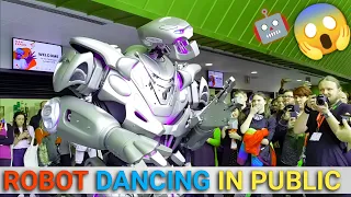 ROBOT DANCING IN PUBLICE 😱 || Titan The Robot, 🤖