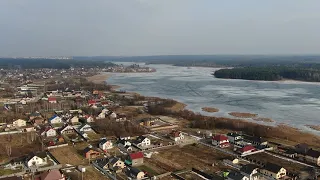 Школа, церква і зони відпочинку біля річки: який вигляд має село Тетерівка поблизу Житомира