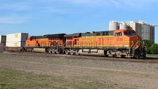 Railfanning Saginaw, TX - ET44C4s, CSXT 4685, and more // Trinity Rail Productions