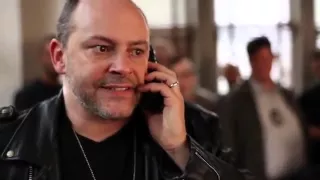 Bad Hostage Negotiator (with Rob Corddry)