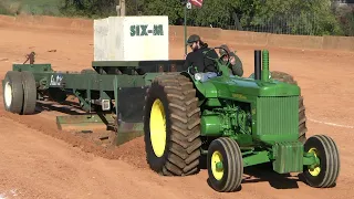 Classic And Antique Iron Horsepower Tractor Pulling