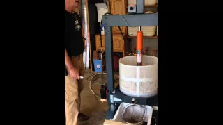 DIY Air/Hydraulic Wine Press at Three Tree Cellars with Vacuum Pumping