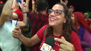 Patenses comemoram a vitória de Lula, presidente eleito na noite de ontem