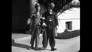 A Night Out 1915 Charlie Chaplin and Ben Turpin A crazy silent comedy film A big night Full movie