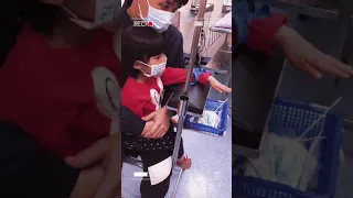 姪女腸胃炎去醫院打點滴，好勇敢都沒有哭😭Brave girl ❤️