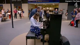 Blind girl, Lucy, with neurodiversity stuns crowd with Chopin piano performance!