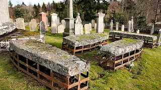 Почему раньше в Англии на могилы ставили железные клетки