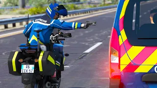 [GTA 5] UN HOMME VOLE UNE VOITURE DE GENDARMERIE | LES MOTARDS L'INTERPELLENT | LSPDFR #605