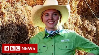 British backpacker becomes accidental Australian outback cook - BBC News