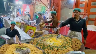 Indian Style Egg Bhurji |Biggest Egg Anda Bhurji at Arif Chatkhara | Street Food of Lahore Pakistan