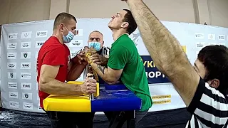 Oleg Zhokh at the Ukrainian Armwrestling Cup 2020 / Олег Жох