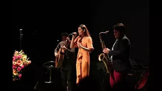 monita tahalea -- Saat Teduh ft. Bernie & Ricad Hutapea ( Konser Dandelion 2016 )