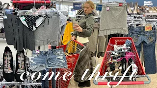 THRIFTING EARLY 2000'S DESIGNER PIECES | come thrift w me