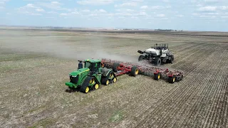 Johndeere 9RX Seeding 2023, Alberta in North America