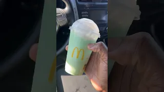 McDonald’s Shamrock Shake & Oreo Shamrock McFlurry☘️ #food #foodreview #foodie #mcdonalds