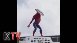 Spiderman Dancing To Michael jackson's Billie Jean