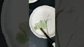 Satisfying pottery dish process, how to press geranium flower and leaves in clay #vuvuceramics #art