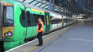 Southern Class 377 454-377 145 Departure Brighton for London Victoria