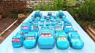 Clean up muddy minicar falling into the water & a convoys disney cars! Play in the garden #31