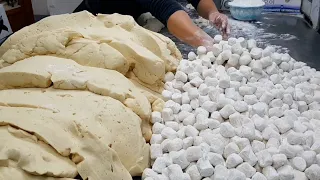 엄청나게 많이 만드는 야끼만두, 매일 10,000개 팔리는곳 /Amazing Skill of Making Fried Dumpling Master 대량생산 현장