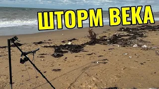 FOUND A LOT OF JEWELRY WITH A METAL DETECTOR after THE STORM OF THE CENTURY! Beach cop in Crimea