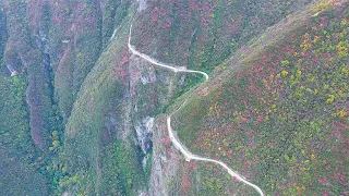 Chongqing’s “cliff sky road”, even the old drivers in Yunguichuan are afraid