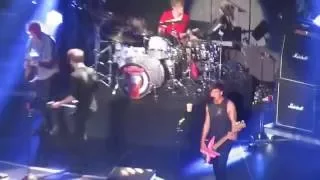 5 Seconds of Summer - Amnesia | Jingle Ball 2015