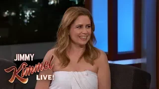 Jenna Fischer's Wardrobe Malfunction