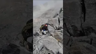 Lavina kamenja ispod Mont Blanca / Mont Blanc rock avalache, The death couloir