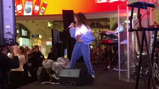 Nyusha / Нюша - Цунами (@Live, ТЦ Атриум, Москва)