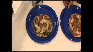 02. How to make: Stuff Pita Bread Pizza