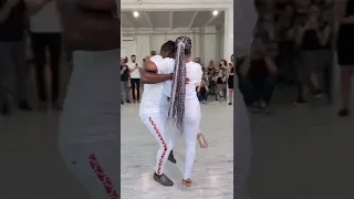 Pió Pió - Kizomba na Roménia by Adilson & Telma