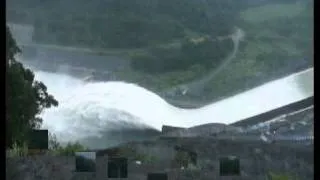 鯉魚潭-鋸齒堰溢洪影片